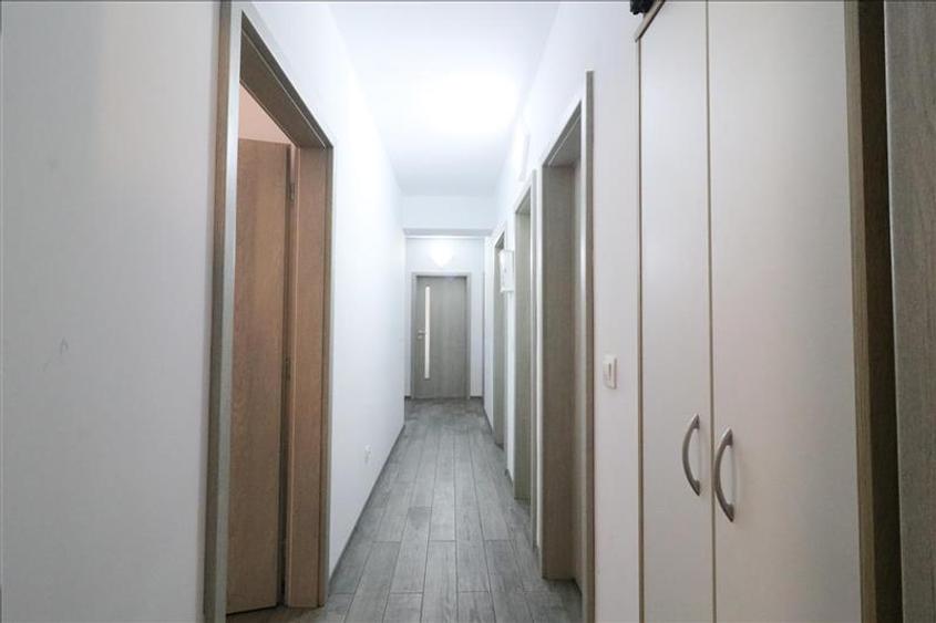 Apartament Nicolina, Str. Orientului, 6 camere, 3 locuri de parcare - 11