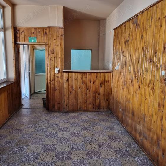 Spațiu comercial, de 200 mp, în Hitiaș