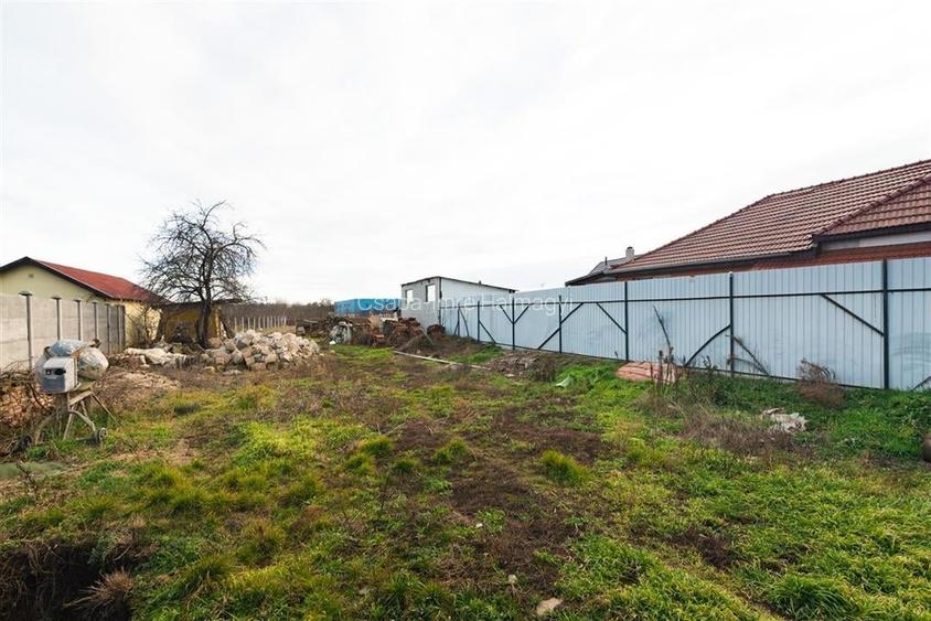 Teren intravilan cu toate utilitatile in Bors