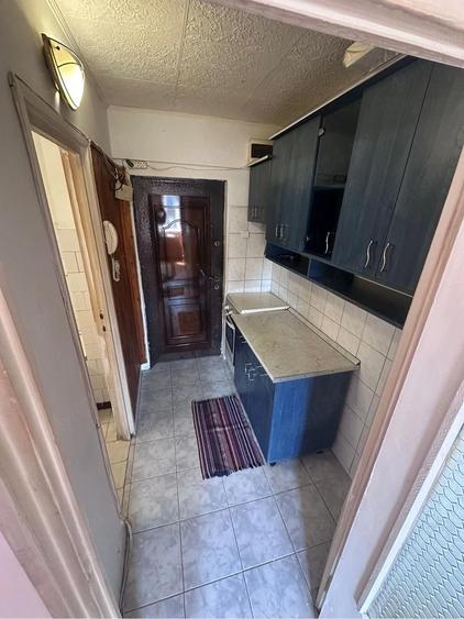 Inchiriez garsoniera zona Uta - 1