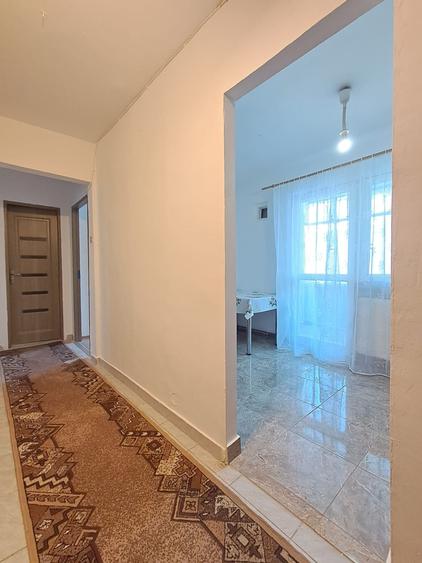 Ap.2 cam 57 mp dec. Renovat et.3,2 balcoane, Aleea Barsei Marasti - 1