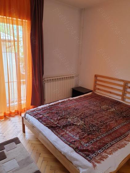 Vand apartament 2 camere et. 1 1 in vila langa piata Domenii - 1