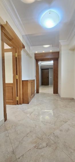 Inchiriere apartament 3 camere, Piata Unirii - 11