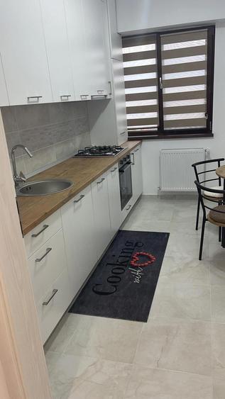 Inchiriez apartament 2 camere - 1