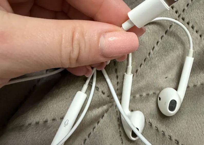 Inchiriez apartament 2camere. in zona Piata Doroban?i. - 10