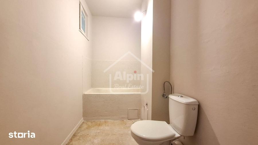 Apartament cu 2 camere semidecomandat în Centrul Civic