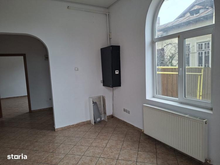Central(zona Lic I.L.Caragiale),casa de vanzare - 9
