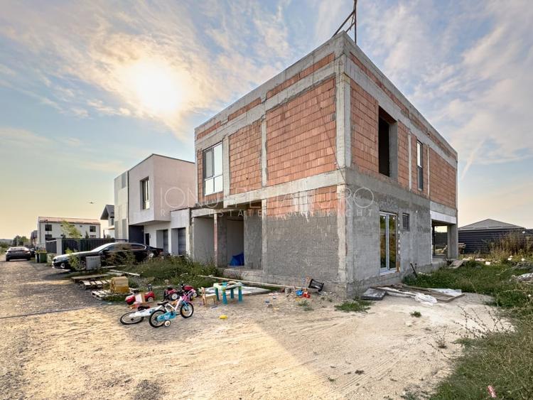 Vila moderna posibilitate personalizare – piscina exterioara si garaj dublu! - 2