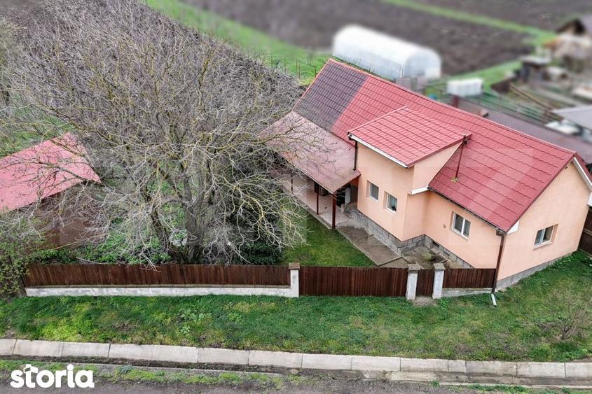 Casa + 23 ari teren in Breaza, Liniste, spatiu si confort la 6 km de R - 2