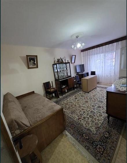 Apartament 3 camere, Etajul 1- Nicolina - 1