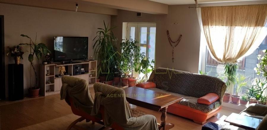 Casă INDIVIDUALA cu 2 FRONTURI. La 5 min distanta de Timisoara - 1