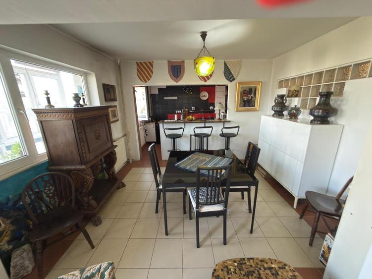 4 camere in blocul Scriitorilor, Piata Constitutiei, str. Apolodor nr. 13-15 - 3