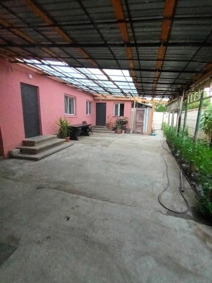 Inchiriez casa valu traian - 2