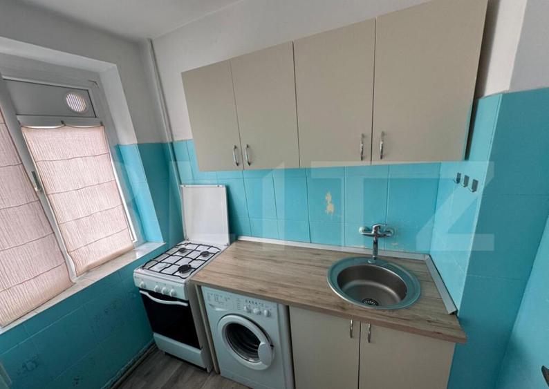 Garsoniera 32mp , Brazda lui Novac, Zona pietei din brazda - 4