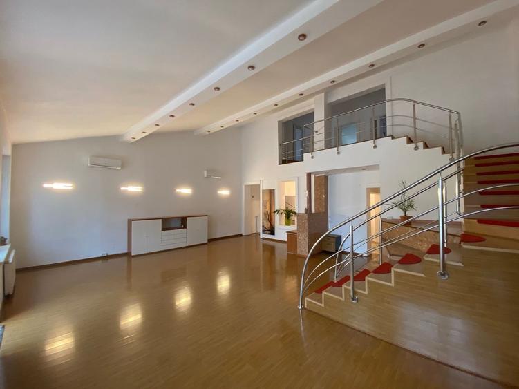 Vilă zona Liviu Rebreanu - 3