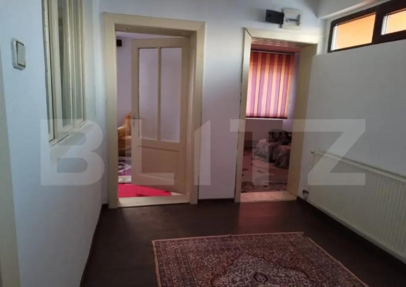 Casa 3 camere si gradina in vatra satului TARLUNGENI - 1