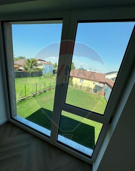 Casa / Vila cu 4 camere de vanzare - 7