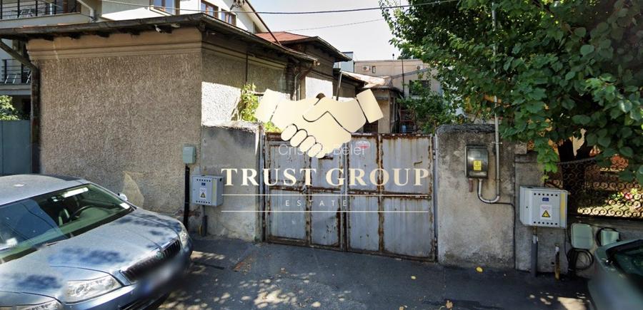 Casă individuală cu 5 camere în Domenii Casă individuală cu 5 camere în Domenii