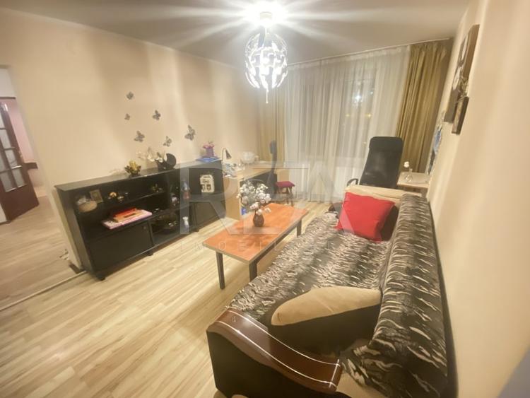 3 camere Margeanului Loc de parcare - 2