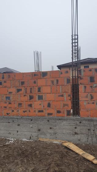 Duplex premium de vânzare – stradă privată, ideal pentru familie - 19