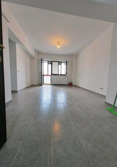 Garsoniera ansamblu Ideal Residence - 5