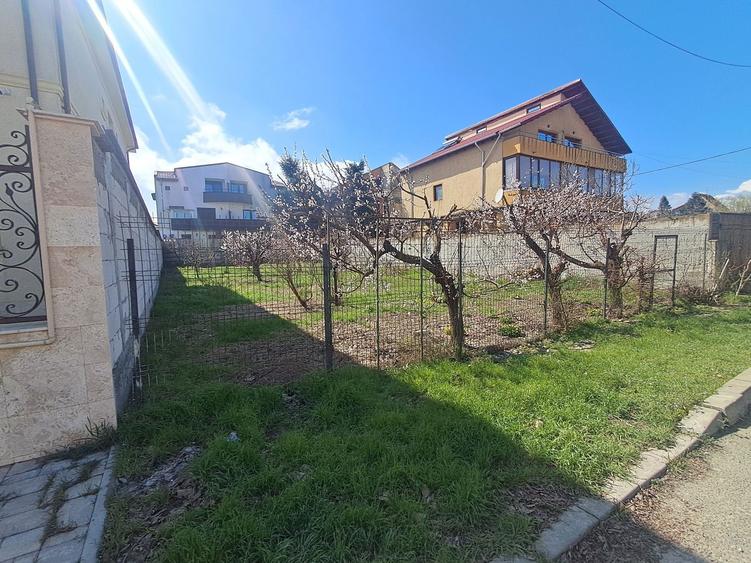 Teren 431mp, front stradal 13m, zona lac - 1