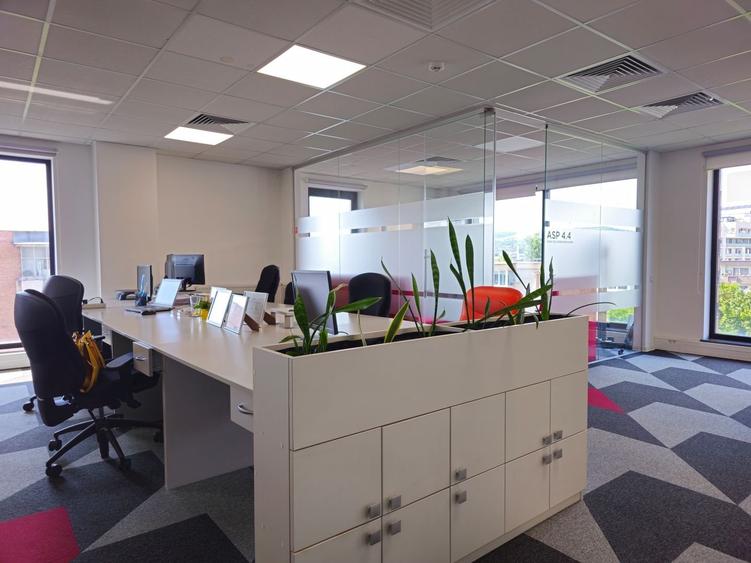 Spatiu modern de birouri, mobilat, terasa, parcari - 10