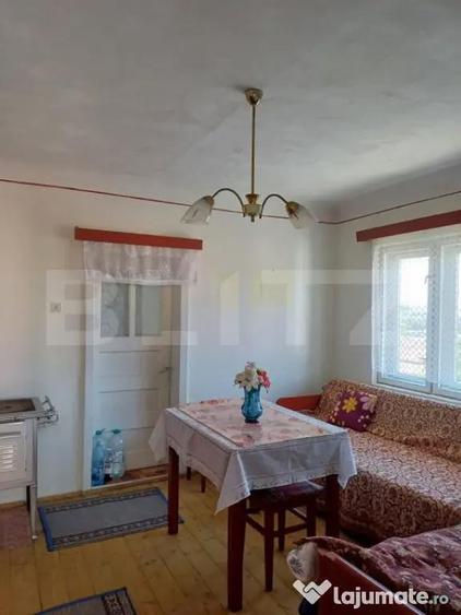 Casa de vanzare, cu 3 camere, 85 mp, 151 mp teren, zona cent - 1
