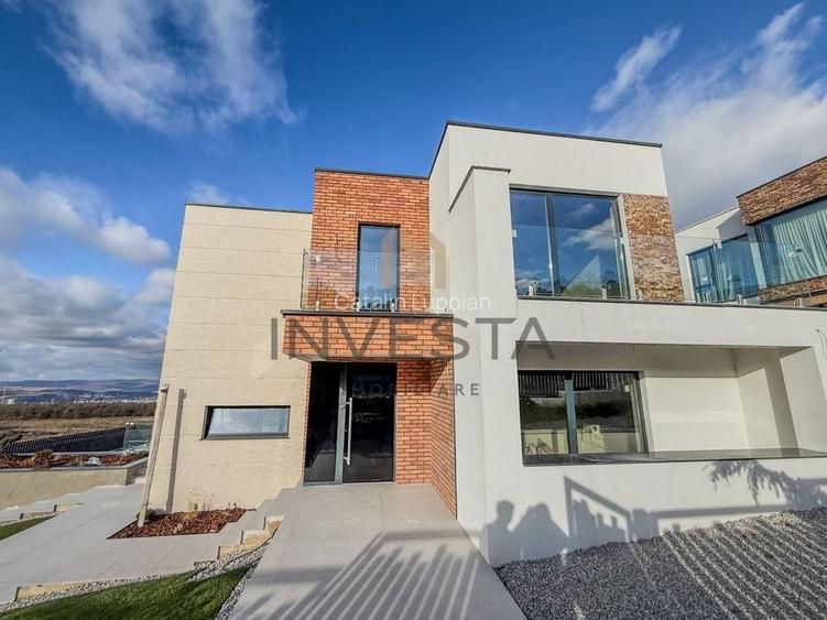 Casa noua, finisata modern, de vanzare in zona Wonderland