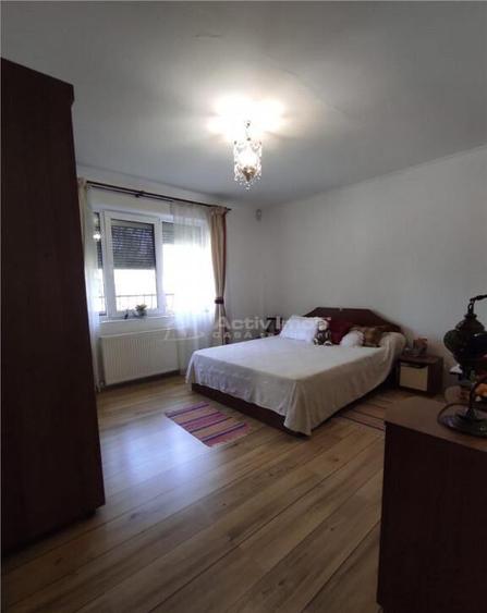 Vila 7 camere 234 mp - Clinceni / Str. Monumentul Eroilor - 5