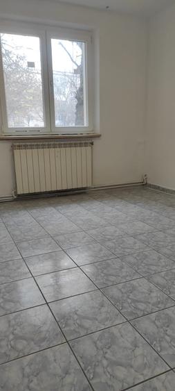 Inchiriere 3 camere,5 minute metrou Piata Sudului, centrala termica, 2 bai - 8