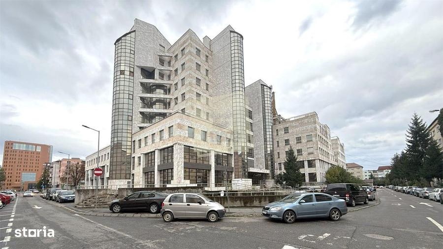 Apartament cu 3 camere decomandat, mobilat în Calea Dumbrăvii