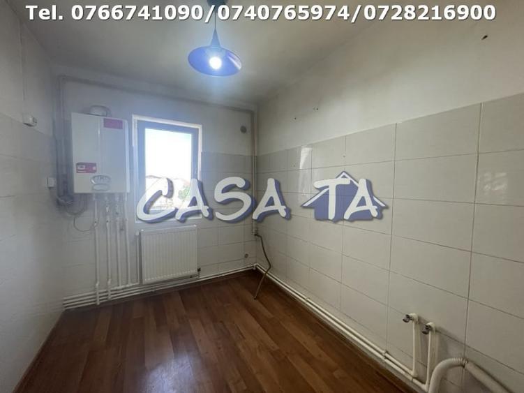 Apartament 3 Camere, Etaj 4, Strada Aleea Teilor - Zona 9 Mai - 3