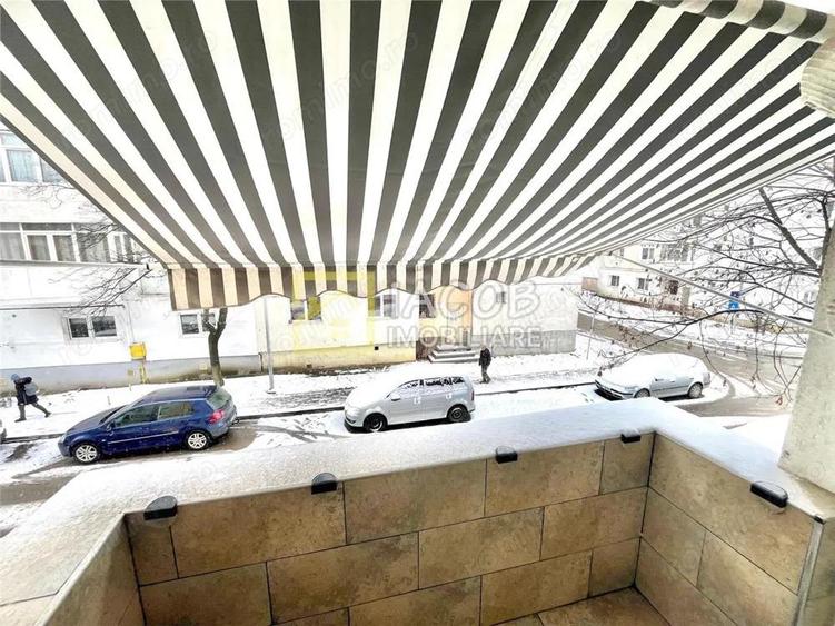 Apartament, str. Bicaz, 3 camere decomandate, etaj 1 - 5