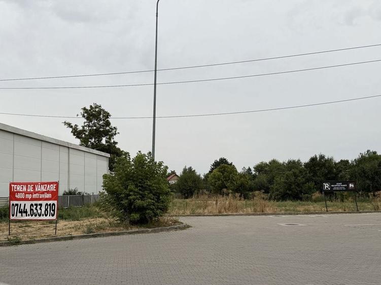 Teren intravilan de vanzare 4805 mp - 5