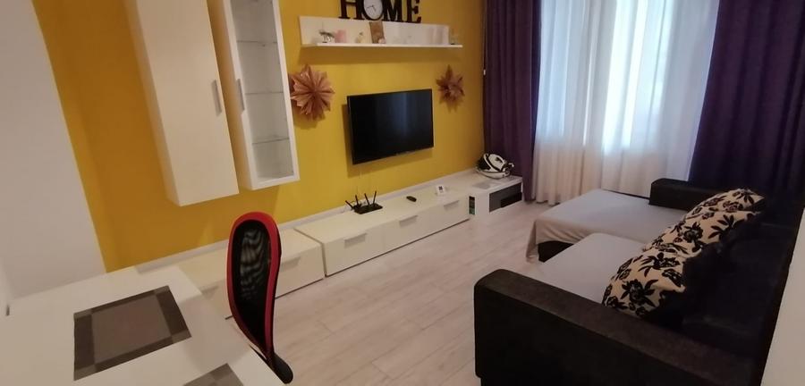 INEL 1 STR. SoveJA Apartament cu 3 camere decomandate Bloc NOU - 4