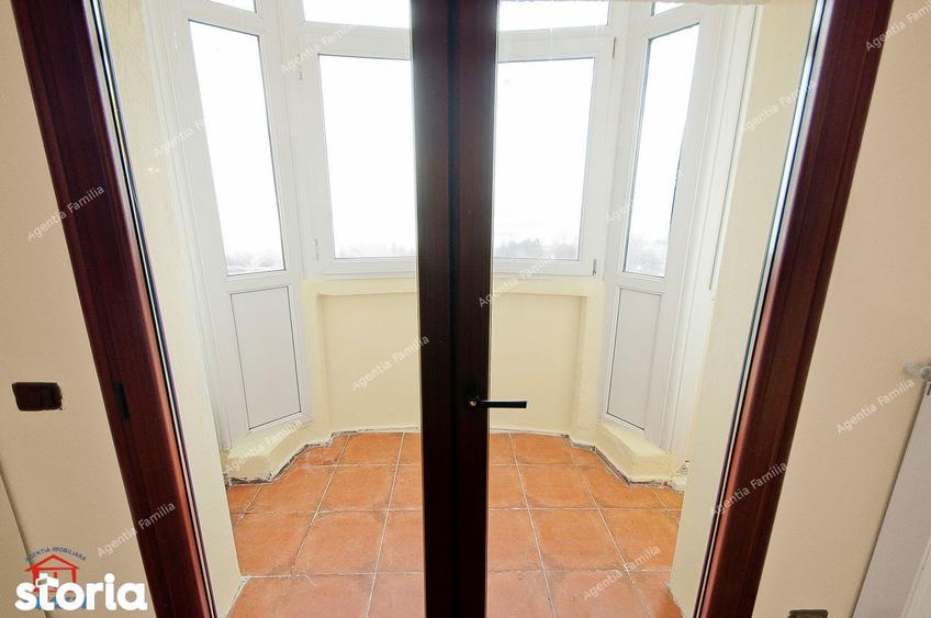 Apartament 3 camere dec in Galati Micro 21 vedere la Dunare langa turn - 13
