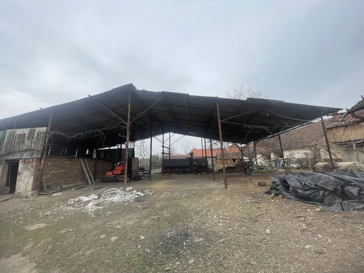 Casa de vanzare la drumul national, 2 pozitii, 2 CF-uri - 7