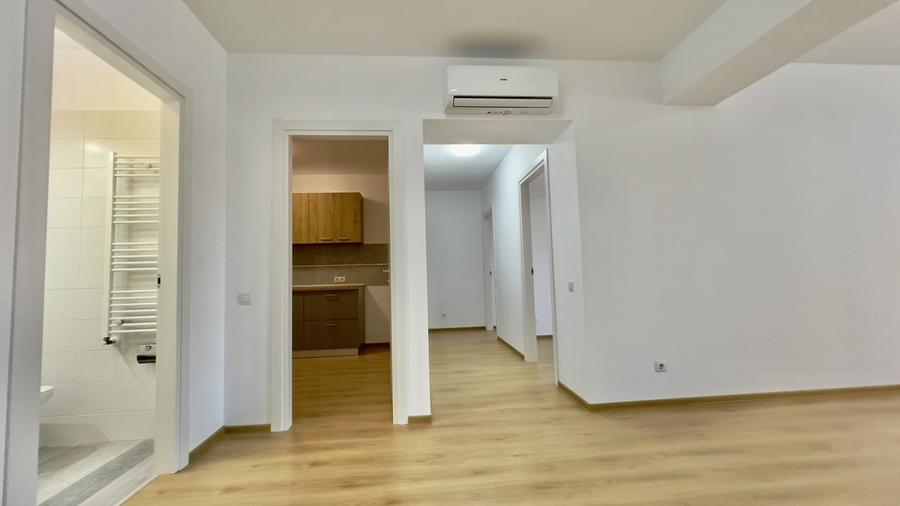 Unirii / 13 Septembrie / Casa Poporului / Hotelul Marriott / Bloc 2022 - 4