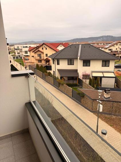 Proprietar Ap 3 camere 2 bai 2 locuri de parcare - 4