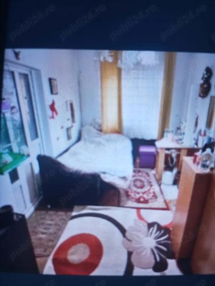 Vind schimb Casa, teren si curte privata,Garaj, semicentral Petro?ani - 9