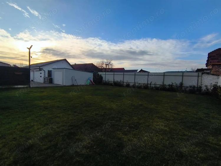 Casa pe un nivel 100 mp curte 750 mp Garaj - 6