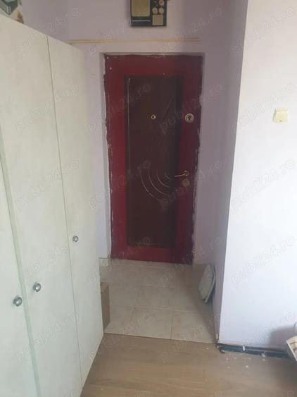 Proprietar: Garsoniera cu vedere la lac, vis-a-vis de Spitalul Pantelimon, Sector 2 - 3