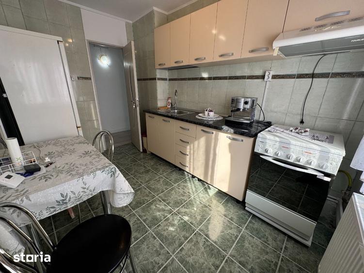 Apartament cu 3 camere decomandat în Mioveni