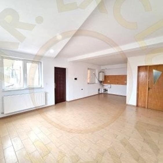 Apartament 3 camere Geamana Bloc 2007, decomandat, etaj 1 - 12