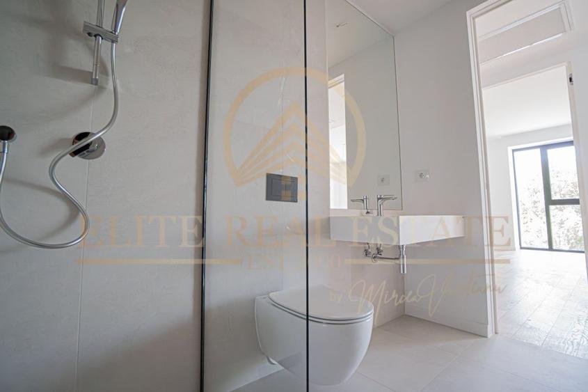 Stațiunea Mamaia - Vânzare apartament cu 2 camere, 2 bai, la 2 pasi de mare. - 13