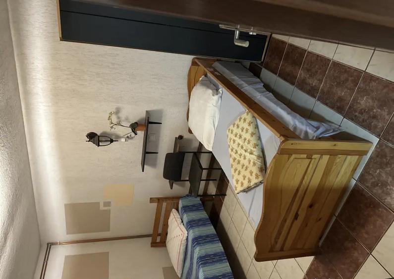 ?? Inchiriez 2 case pentru muncitori capacitate totala 34 locuri - 13