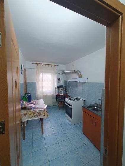 Apartament 2 camere zona Plevna , etaj 3 - 3