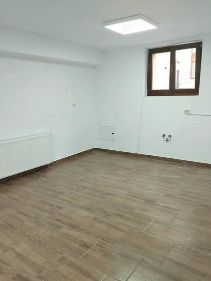 Spațiu comercial, de 50 mp, în Central