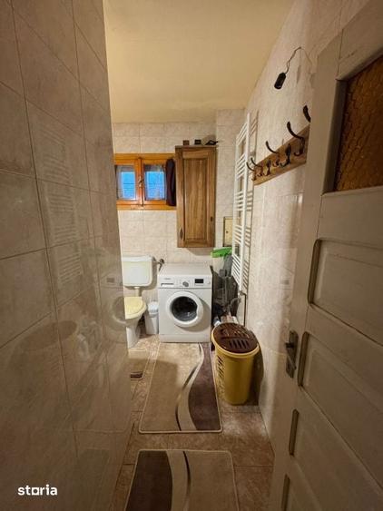 Casă cu 3 camere decomandat cu Teren 800 Mp în Central